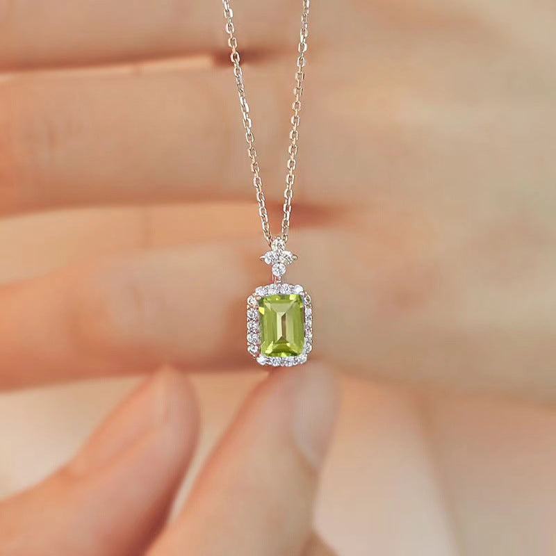 LUMNA – Square Charm Choker Ketting met Geometrische Details